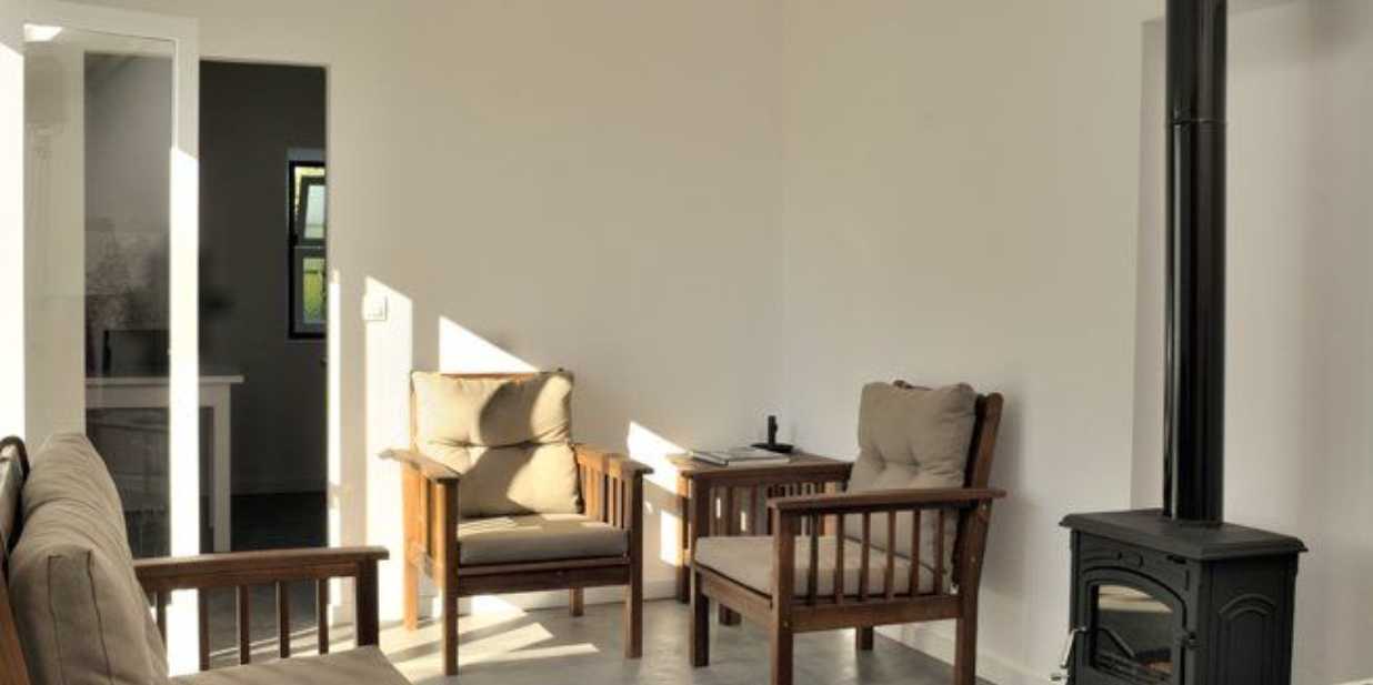One-Bedroom Apartment7